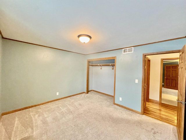 1137 Bayberry Drive, Watertown, WI 53098