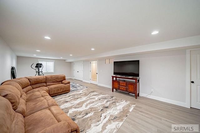 4330 E 240 N, Rigby, ID 83442