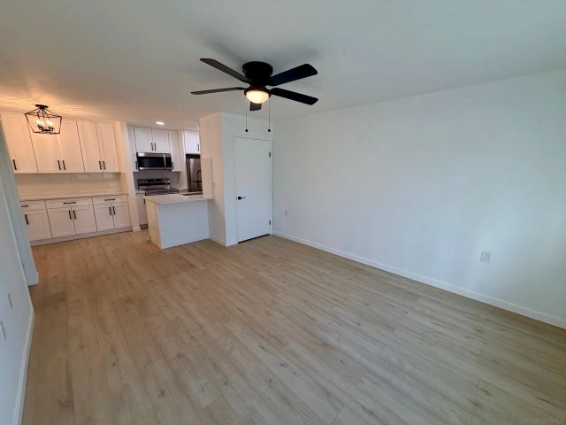 6658 University Ave., San Diego, CA 92115