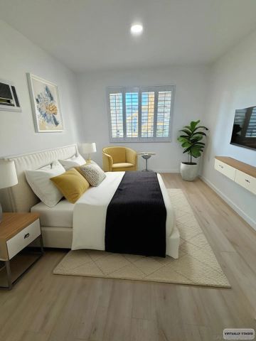 6658 University Ave., San Diego, CA 92115