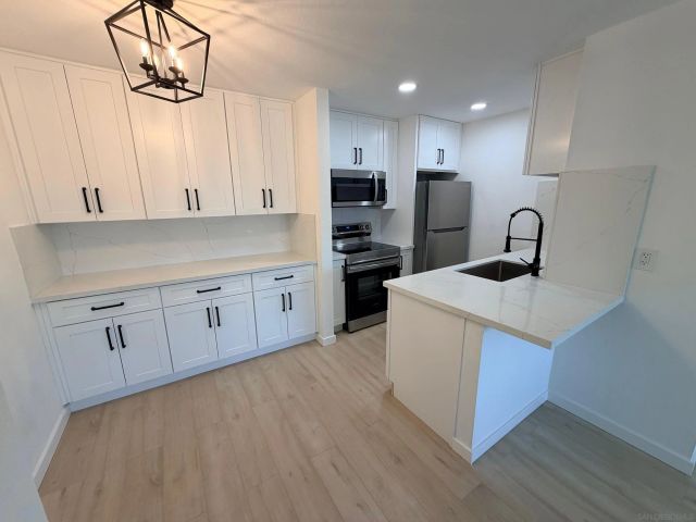 6658 University Ave., San Diego, CA 92115