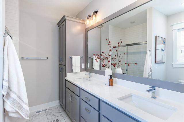 2001 Leopold Drive, Ames, IA 50010