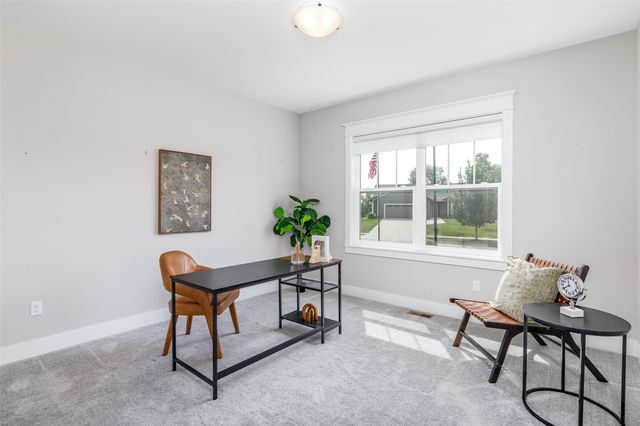 2001 Leopold Drive, Ames, IA 50010