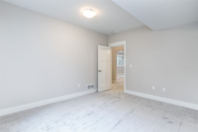 2001 Leopold Drive, Ames, IA 50010