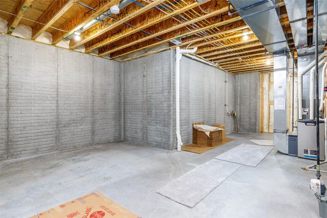 2001 Leopold Drive, Ames, IA 50010