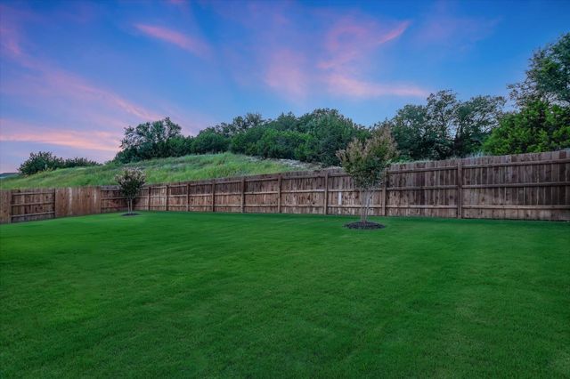 209 Scarlett Thistle DR, Liberty Hill, TX 78642
