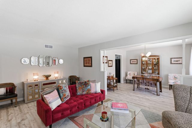 501 N Saint James St, Wichita, KS 67206