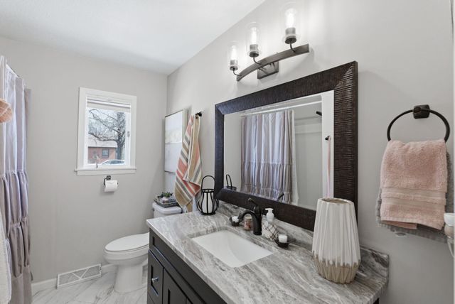 501 N Saint James St, Wichita, KS 67206