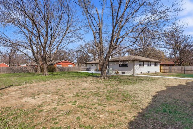 501 N Saint James St, Wichita, KS 67206