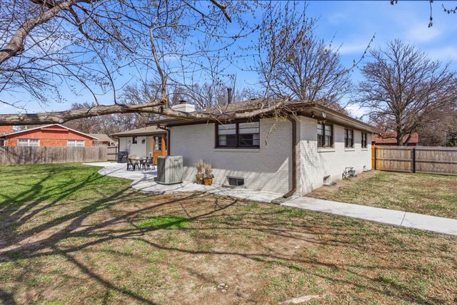 501 N Saint James St, Wichita, KS 67206