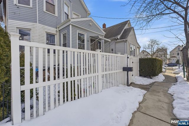 10 Maple Street, Garfield, NJ 07026