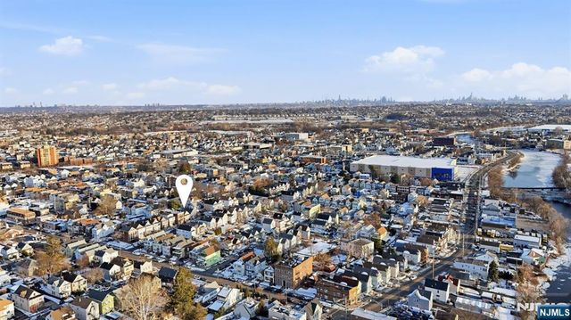 10 Maple Street, Garfield, NJ 07026