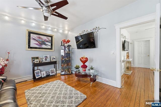 10 Maple Street, Garfield, NJ 07026