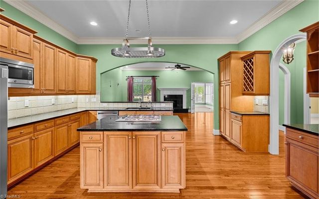 19 Creswell Court, Greensboro, NC 27407