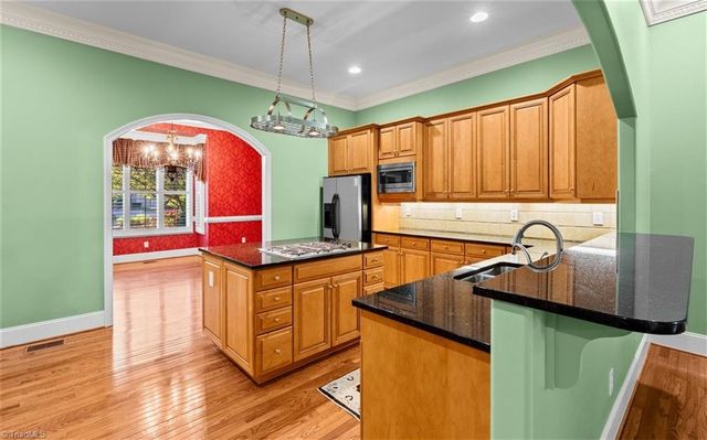 19 Creswell Court, Greensboro, NC 27407
