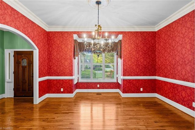 19 Creswell Court, Greensboro, NC 27407
