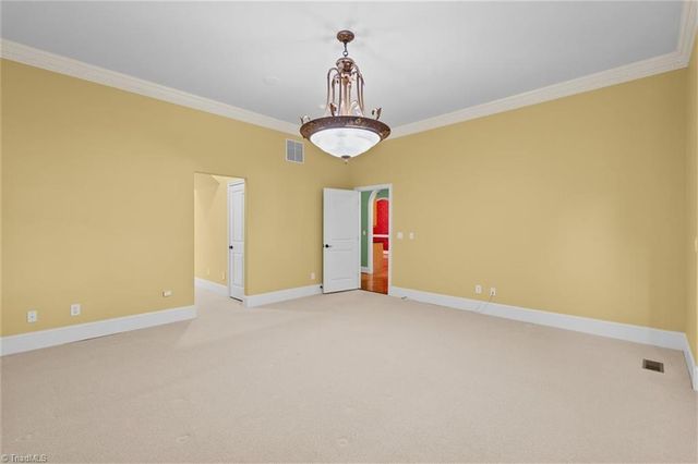 19 Creswell Court, Greensboro, NC 27407