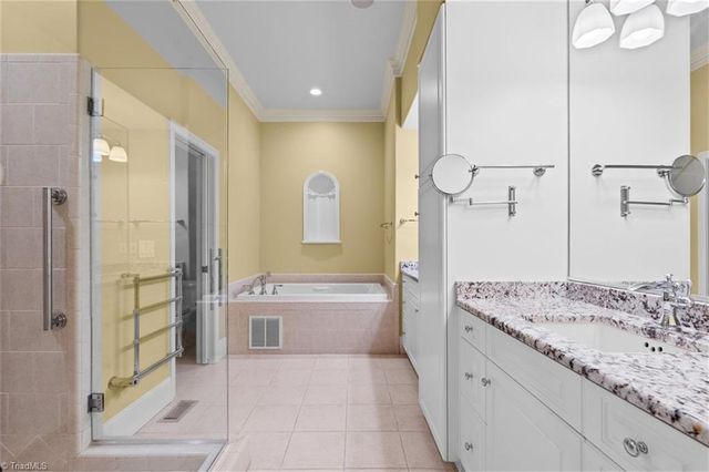 19 Creswell Court, Greensboro, NC 27407