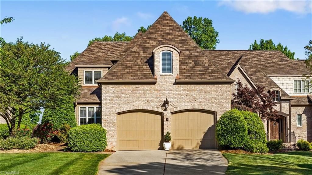 19 Creswell Court, Greensboro, NC 27407