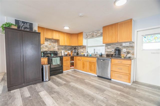 9015 SARAH DRIVE, Polk City, FL 33868