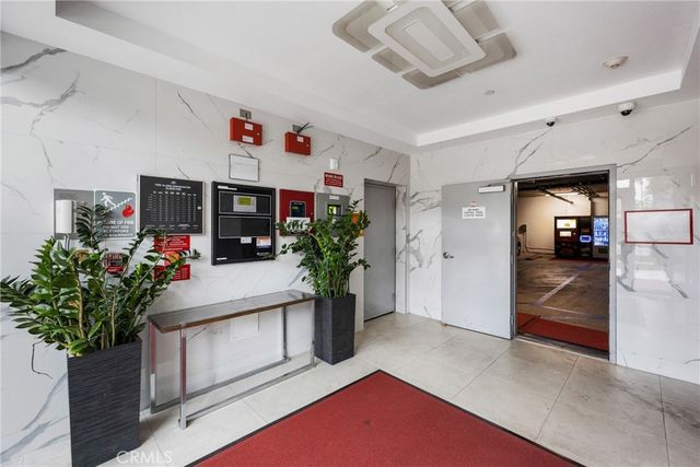 2939 Leeward 403, Los Angeles, CA 90005