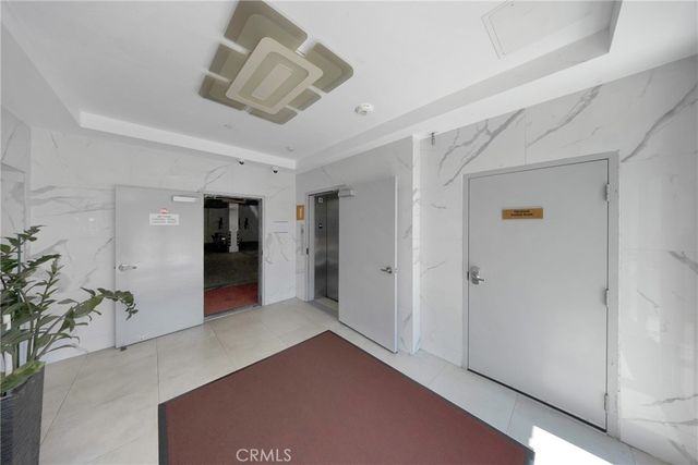 2939 Leeward 403, Los Angeles, CA 90005