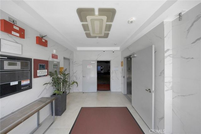 2939 Leeward 403, Los Angeles, CA 90005