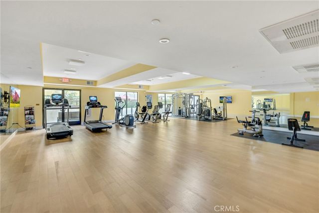 2939 Leeward 403, Los Angeles, CA 90005