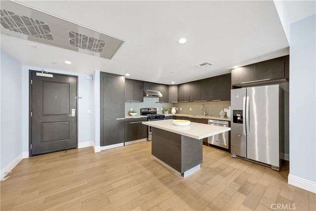 2939 Leeward 403, Los Angeles, CA 90005