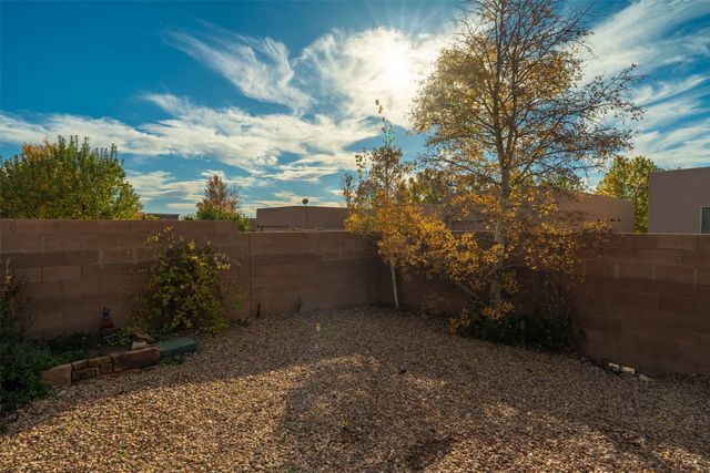 17 Panther Peak, Santa Fe, NM 87508