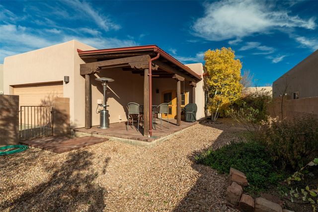 17 Panther Peak, Santa Fe, NM 87508