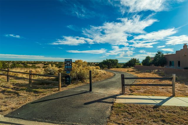17 Panther Peak, Santa Fe, NM 87508
