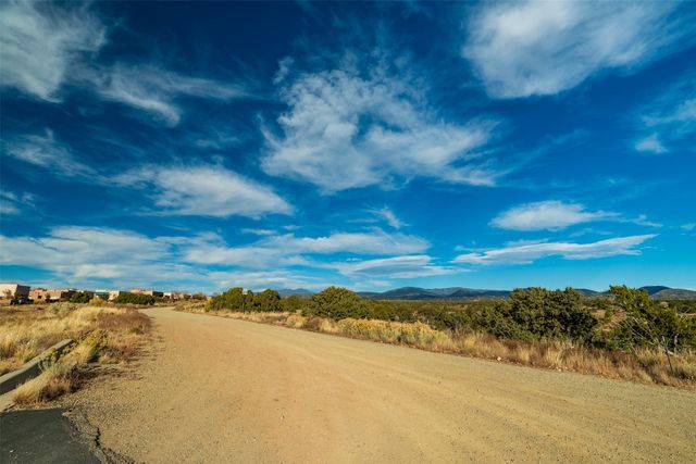 17 Panther Peak, Santa Fe, NM 87508