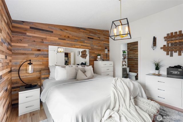 2526 Birch Bay Lynden Road, Custer, WA 98240