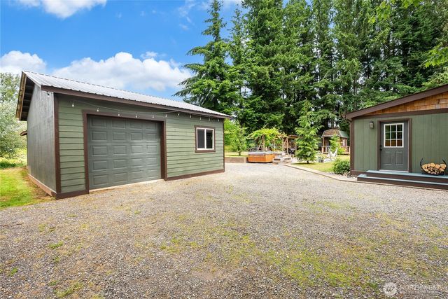 2526 Birch Bay Lynden Road, Custer, WA 98240