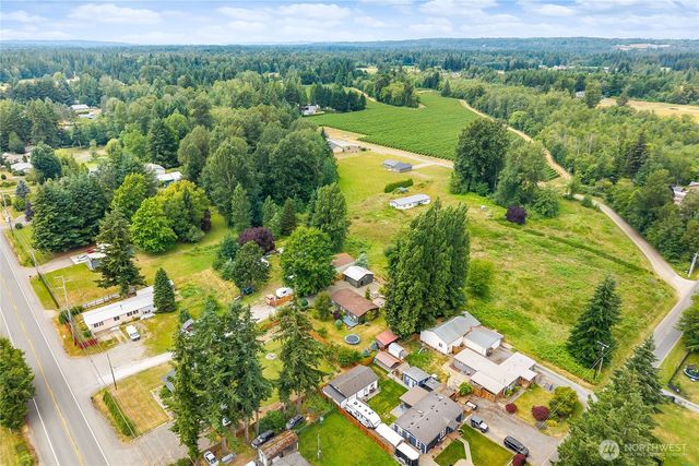 2526 Birch Bay Lynden Road, Custer, WA 98240