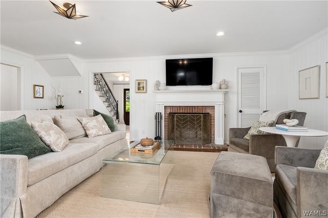 1208 Pinemont N, Tuscaloosa, AL 35406