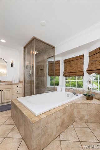 1208 Pinemont N, Tuscaloosa, AL 35406