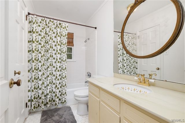 1208 Pinemont N, Tuscaloosa, AL 35406