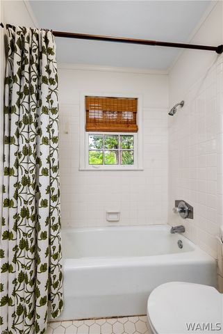 1208 Pinemont N, Tuscaloosa, AL 35406