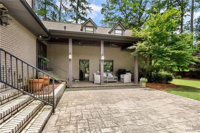 1208 Pinemont N, Tuscaloosa, AL 35406