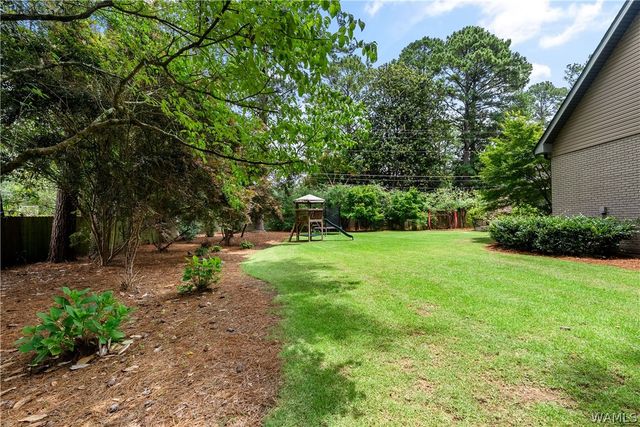 1208 Pinemont N, Tuscaloosa, AL 35406