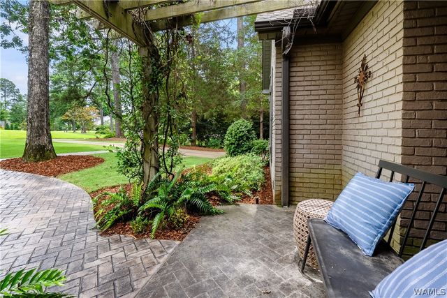 1208 Pinemont N, Tuscaloosa, AL 35406