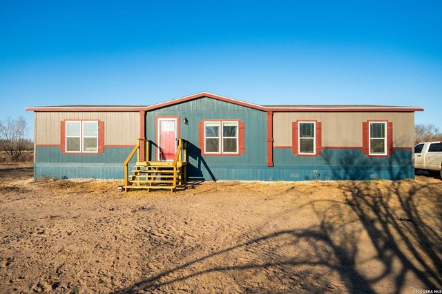 2217 CR 414, Mccoy, TX 78113