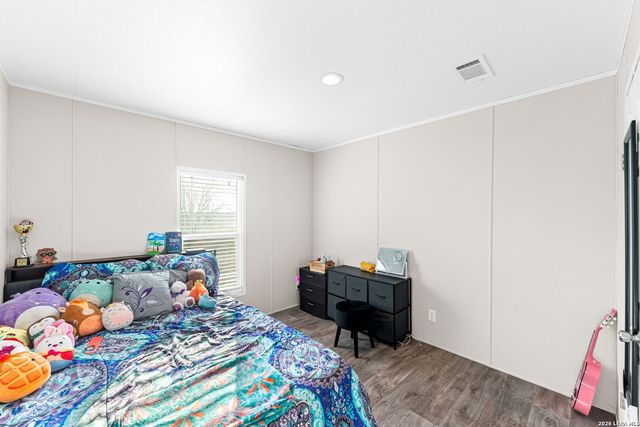 2217 CR 414, Mccoy, TX 78113