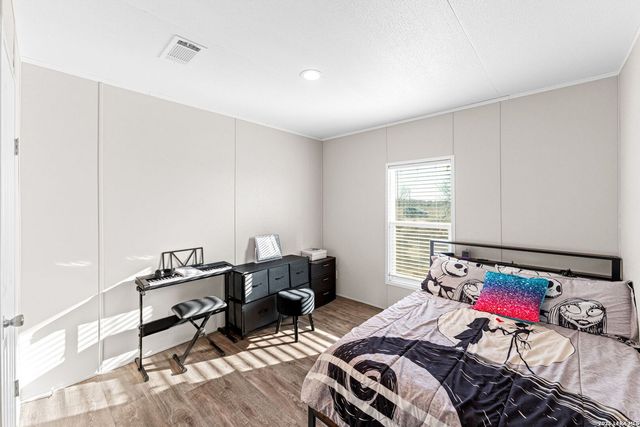 2217 CR 414, Mccoy, TX 78113