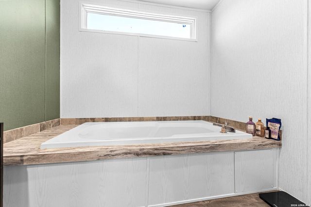 2217 CR 414, Mccoy, TX 78113