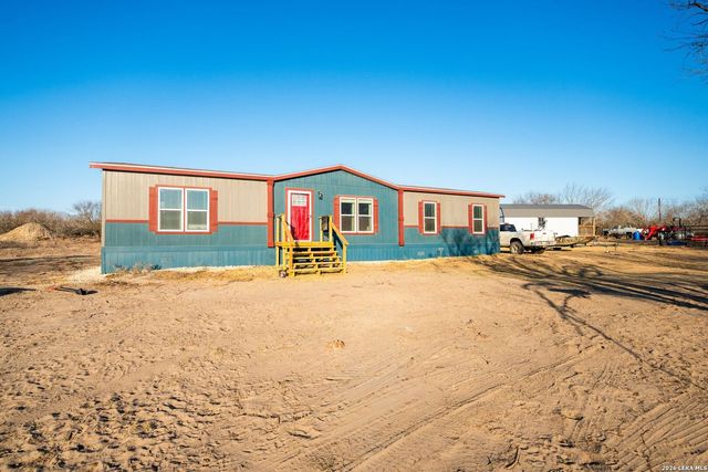 2217 CR 414, Mccoy, TX 78113