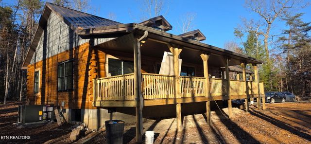 294 Lake Shore Drive, Monterey, TN 38574