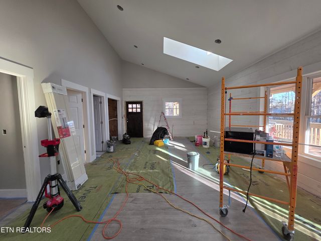 294 Lake Shore Drive, Monterey, TN 38574